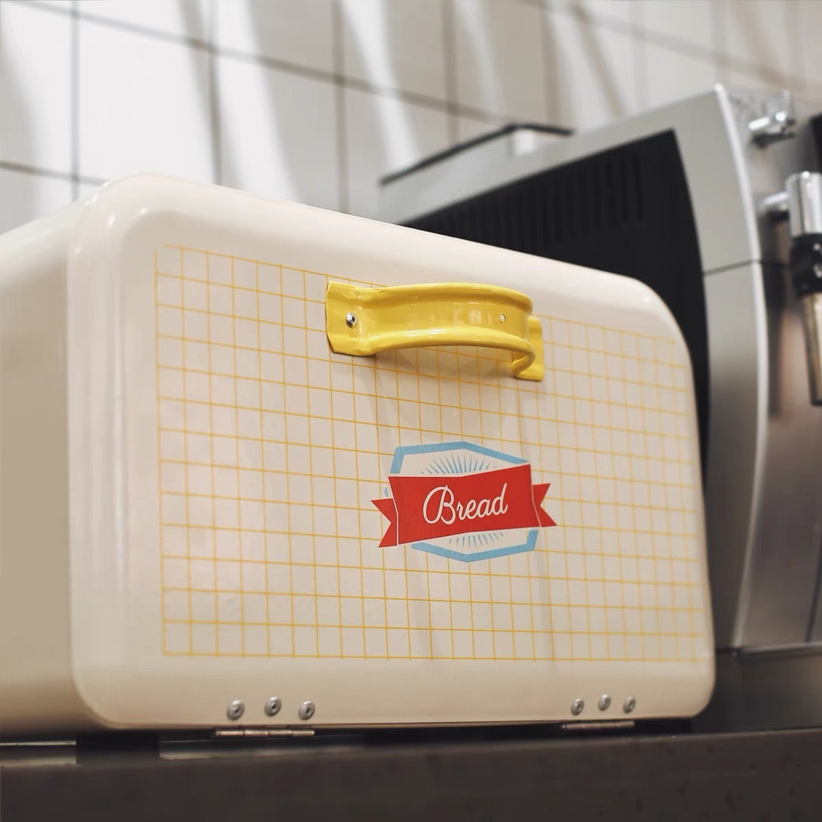 Large Capacity Metal Bread Box Storage Tin