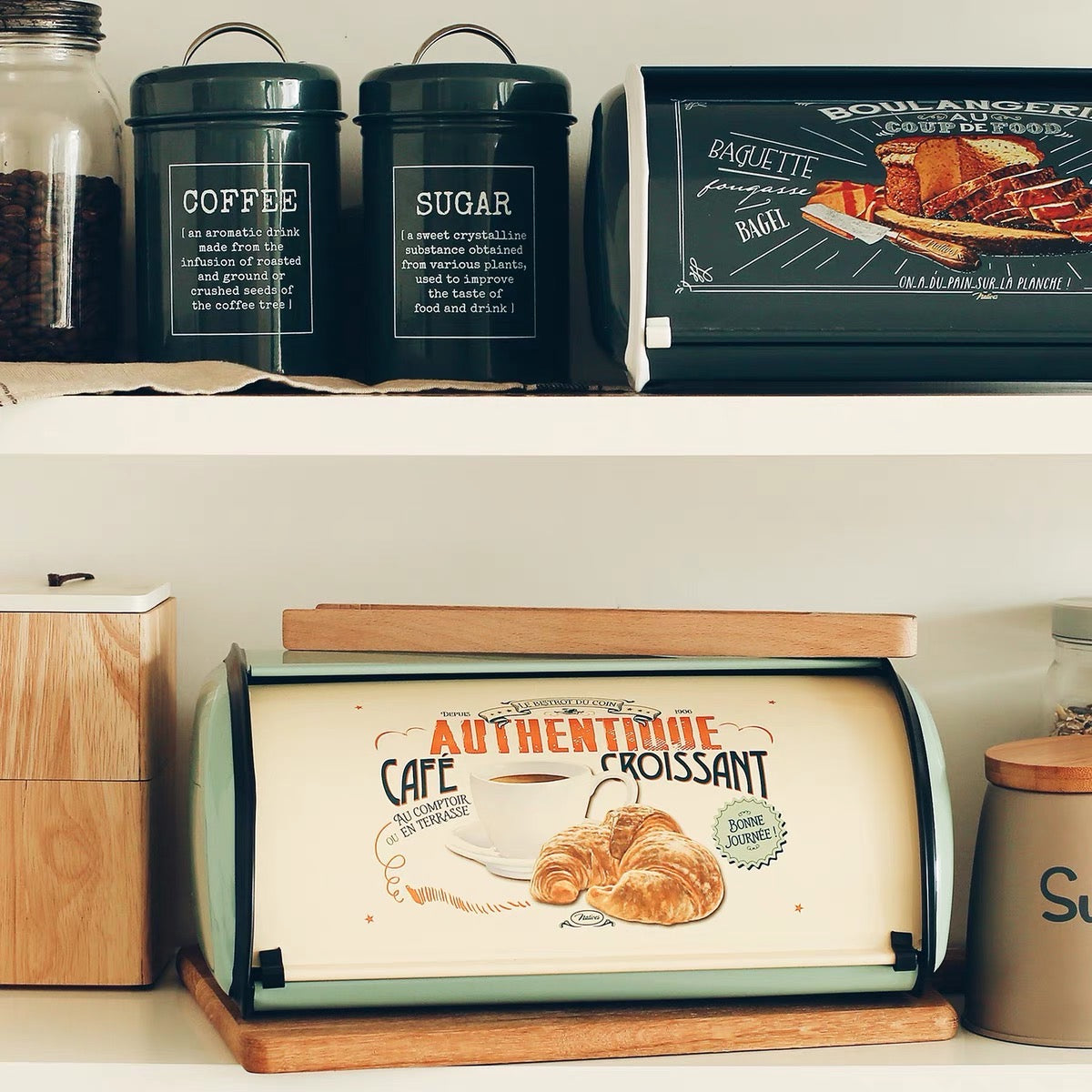 Vintage Rollup Top Bread Box